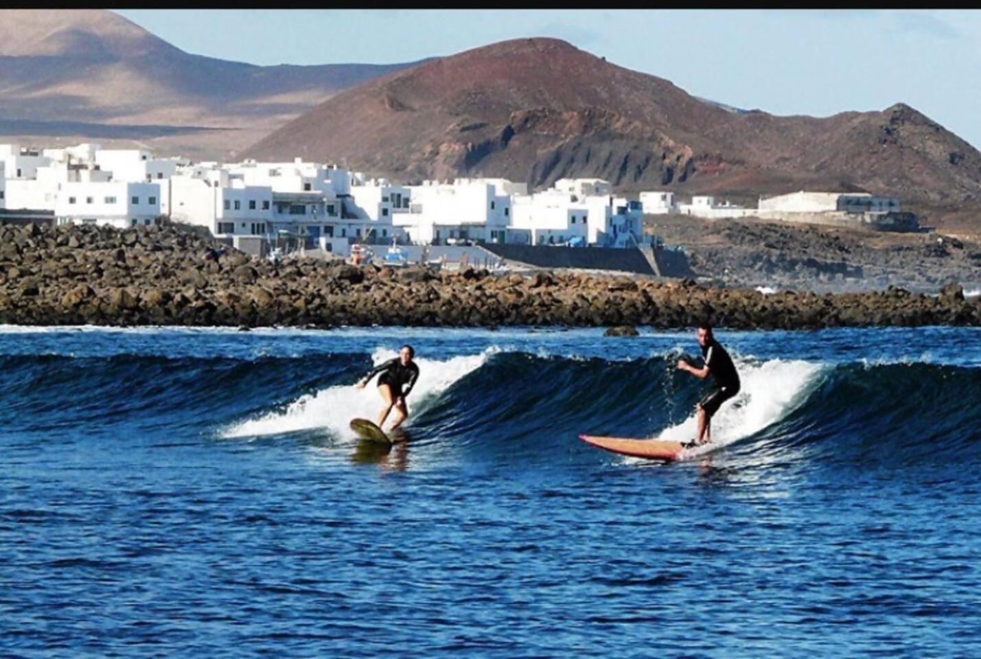 Famara Surf Wifi Apartment Exterior photo