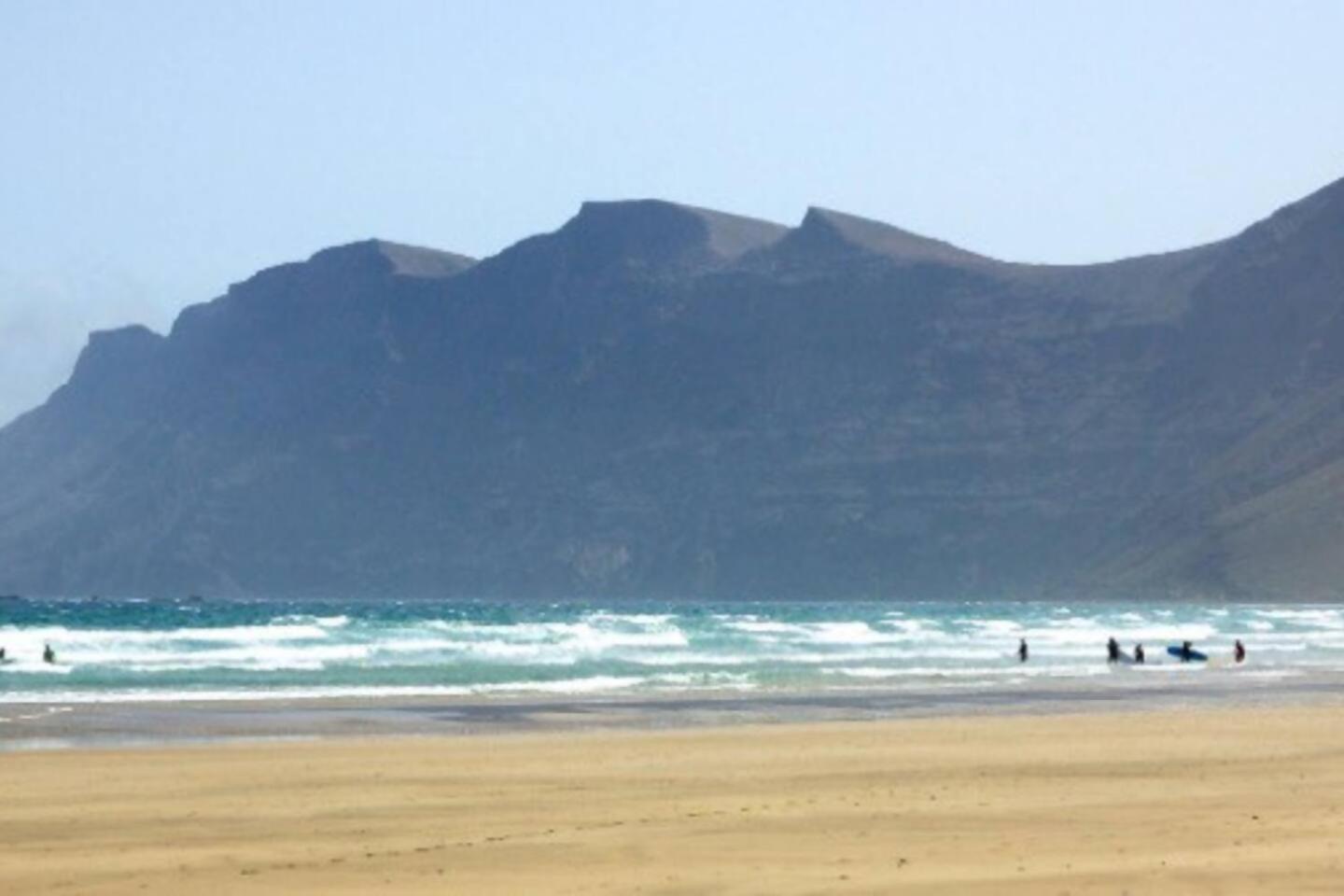 Famara Surf Wifi Apartment Exterior photo