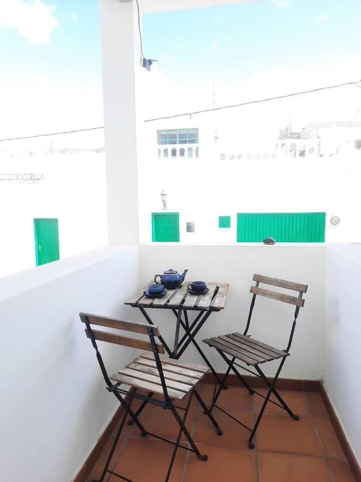 Famara Surf Wifi Apartment Exterior photo